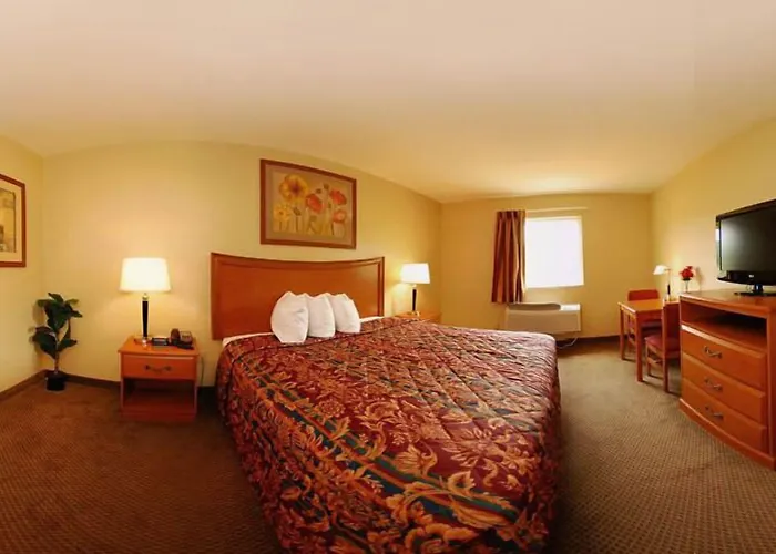 Econo Lodge Inn & Suites Rockmart